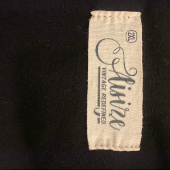 1940s Vintage Inspired Peplum Bodycon Dress - Picture 7 of 7